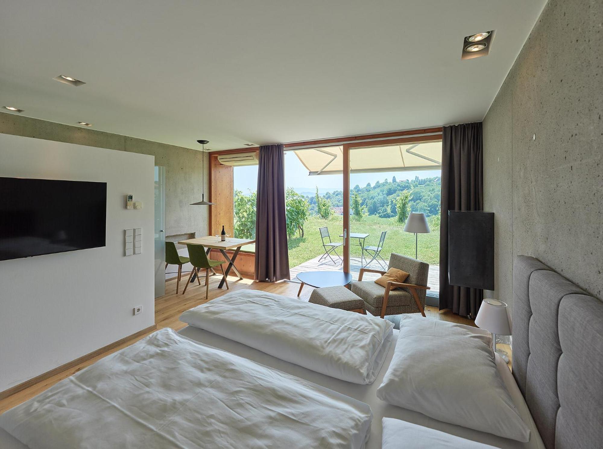 Hideaway An Der Weinstrasse - Pool & Sauna - Apartments Anderlage Spielfeld Exterior photo